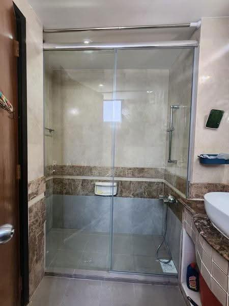 Regent Heights, 50 Bukit Batok East Avenue 5, Dairy Farm / Bukit Panjang / Choa Chu Kang, 3 Bedrooms, 1,163 sqft, Condominium For Sale, by Frank Zheng 郑舜臣, 500086256 - Bathroom - PropertyGuru.com.sg