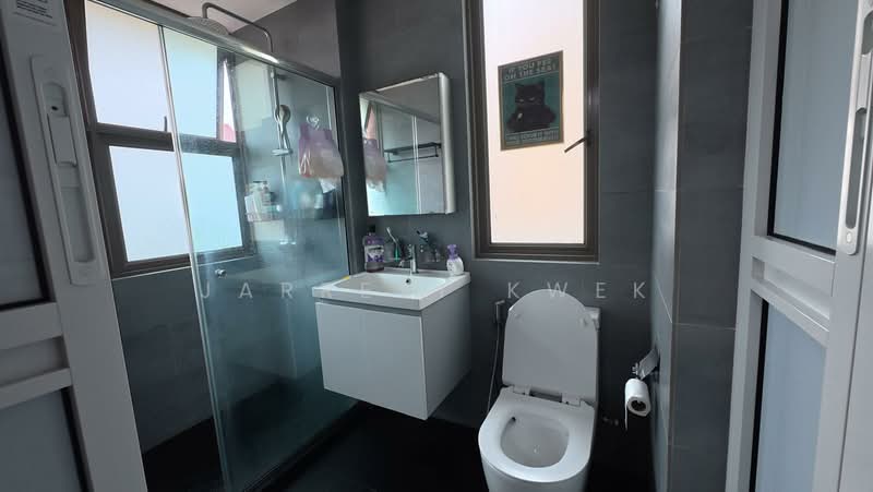 ⭐️ Serangoon Gardens | Chuan Link ⭐️, , 7 Bedrooms, 3,970 sqft, Corner Terrace For Rent, by Jarrett Kwek, 500086262 - Bathroom - PropertyGuru.com.sg