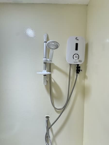 15A Eng Kong Terrace, , Room Rental, 150 sqft, Terraced House For Rent, by Jay Lee, 500086265 - Bathroom - PropertyGuru.com.sg