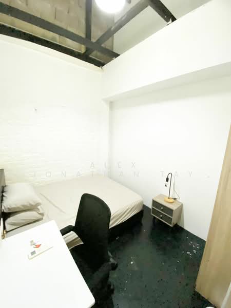 Eng Aun Mansion, 304 - 304C Thomson Road, Room Rental, 100 sqft, Apartment For Rent, by Alex Jonathan Tay, 500086286 - PropertyGuru.com.sg