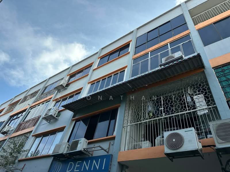 Eng Aun Mansion, 304 - 304C Thomson Road, Room Rental, 100 sqft, Apartment For Rent, by Alex Jonathan Tay, 500086286 - PropertyGuru.com.sg