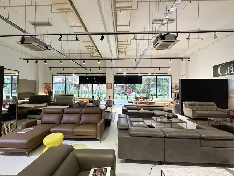 HUGE B2 Showroom/ Warehouse/ Factory, , 4,328 sqft, Factory / Workshop (B2) For Rent, by Nickson Guay, 500086293 - Living Room - CommercialGuru.com.sg