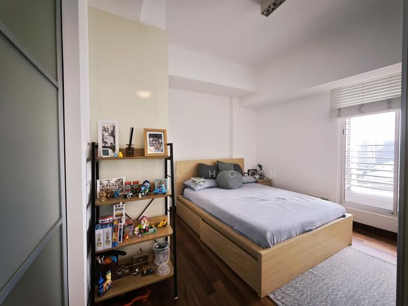 The Sail @ Marina Bay, 2 Marina Boulevard, 2 Bedrooms, 1,033 sqft, Condominium For Rent, by Gina Hoon, 500086298 - Bedroom - PropertyGuru.com.sg