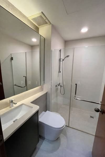 Palm Spring, 16 Ewe Boon Road, 3 Bedrooms, 2,067 sqft, Condominium For Rent, by Priscilla Tan, 500086302 - Bathroom - PropertyGuru.com.sg