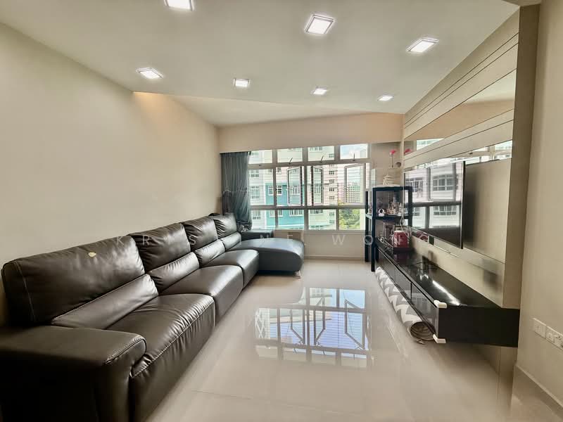 317C Yishun Avenue 9 HDB Flat For Sale at S$ 640,000 | PropertyGuru Singapore - Living Room