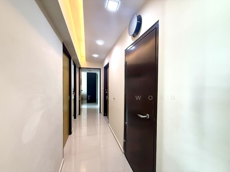 317C Yishun Avenue 9 HDB Flat For Sale at S$ 640,000 | PropertyGuru Singapore - Corridor