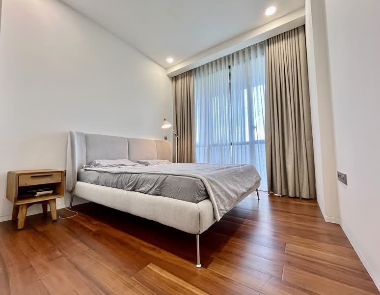 19 Nassim, 19 Nassim Hill, 2 Bedrooms, 926 sqft, Condominium For Rent, by Kelly Ye, 500086335 - MasterBedroom - PropertyGuru.com.sg