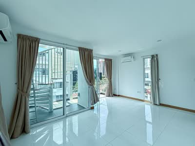 For Sale - EiS Residences