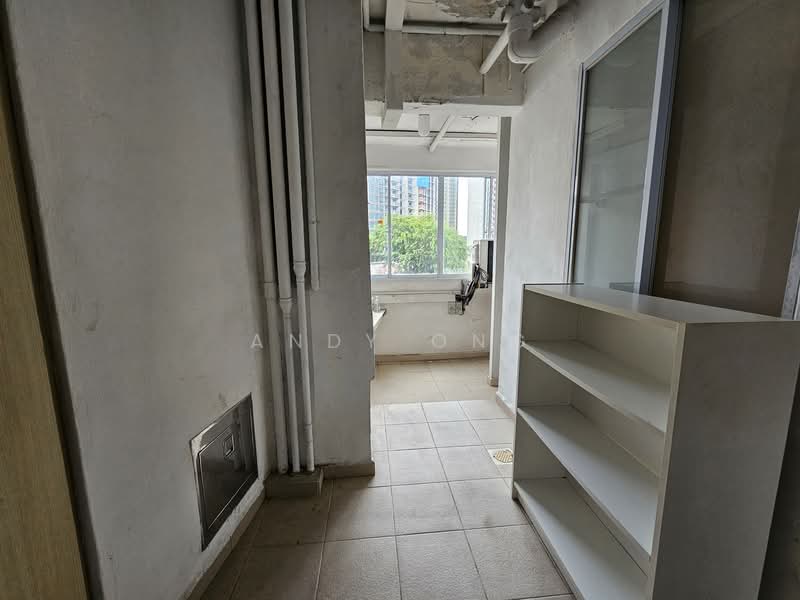 Pine Grove, 1P Pine Grove, 2 Bedrooms, 1,324 sqft, Condominium For Sale, by Andy Ong, 500086344 - Corridor - PropertyGuru.com.sg
