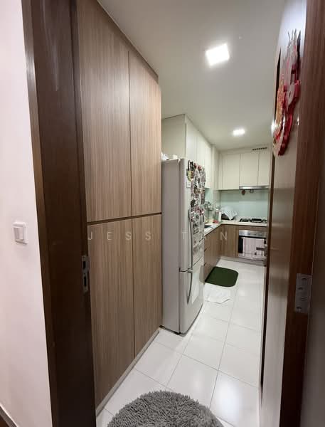 Watercolours Executive Condominium For Sale at S$ 1,548,000 | PropertyGuru Singapore - Kitchen