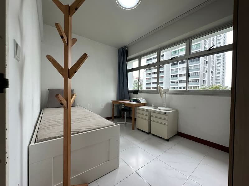 18A Holland Drive HDB Flat For Sale at S$ 816,000 | PropertyGuru Singapore - Bedroom