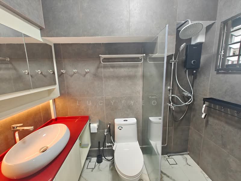 323C Sengkang East Way, 323C Sengkang East Way, Room Rental, 150 sqft, HDB Flat For Rent, by Lucy Yeo, 500086375 - Bathroom - PropertyGuru.com.sg