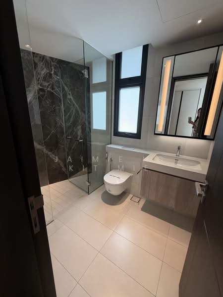 Villas @ Greenbank Park Semi-Detached House For Sale at S$ 10,000,000 | PropertyGuru Singapore - Bathroom