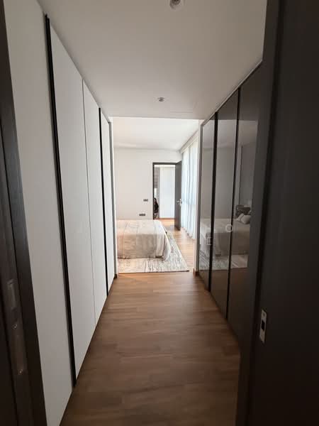 Villas @ Greenbank Park Semi-Detached House For Sale at S$ 10,000,000 | PropertyGuru Singapore - Corridor