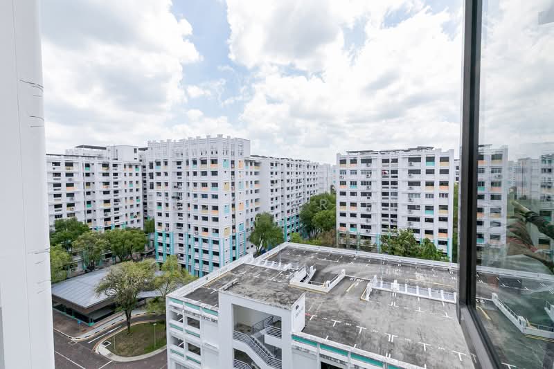 899B Woodlands Drive 50 HDB Flat For Sale at S$ 630,000 | PropertyGuru Singapore - Exterior