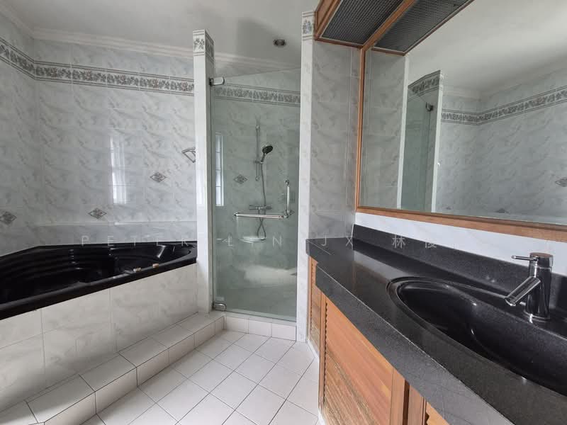 ⚡️Hilltop GCB!⚡️Lifestyle⚡️9295☎️8888 祝您祝我, 发发发发⚡️ Good Class Bungalow For Sale at S$ 35,000,000 | PropertyGuru Singapore - Bathroom