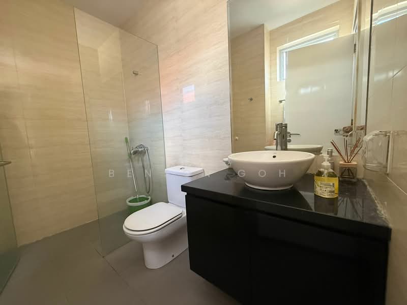 ★ Serangoon Garden Estate ★ Lovingly Maintained Semi-Detached ★ Semi-Detached House For Sale at S$ 8,800,000 | PropertyGuru Singapore - Bathroom