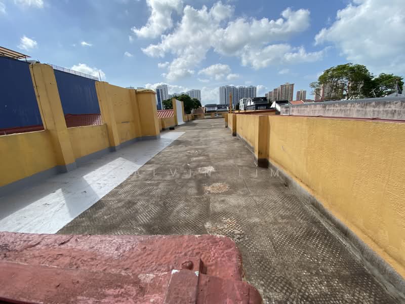 Siglap shophouse, East Coast / Marine Parade, 250 sqft, Shop / Shophouse For Rent, by Calvin Lim, 500086405 - Roof - CommercialGuru.com.sg