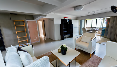 For Sale - 305 Jurong East Street 32