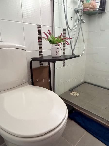 633B Senja Road HDB Flat For Sale at S$ 680,000 | PropertyGuru Singapore - Bathroom