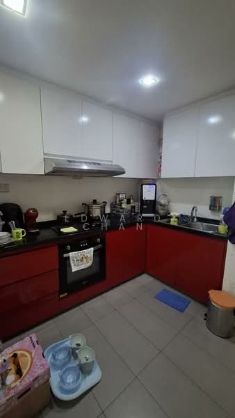 Orchid Park Condominium Condominium For Sale at S$ 1,280,000 | PropertyGuru Singapore - Kitchen