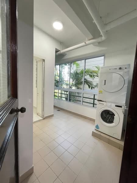 Parkshore, 201 Tanjong Rhu Road, 3 Bedrooms, 1,647 sqft, Condominium For Rent, by Roland Tai, 500086461 - Interior - PropertyGuru.com.sg