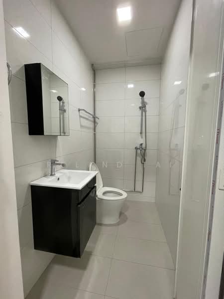 Parkshore, 201 Tanjong Rhu Road, 3 Bedrooms, 1,647 sqft, Condominium For Rent, by Roland Tai, 500086461 - Bathroom - PropertyGuru.com.sg