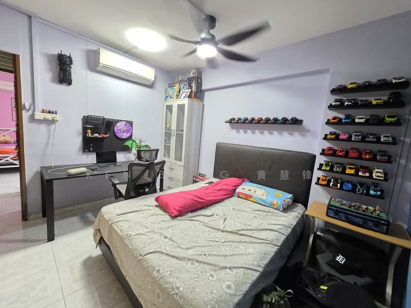 704 Choa Chu Kang Street 53 HDB Flat For Sale at S$ 558,000 | PropertyGuru Singapore