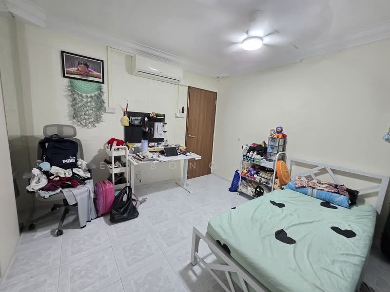 704 Choa Chu Kang Street 53 HDB Flat For Sale at S$ 558,000 | PropertyGuru Singapore