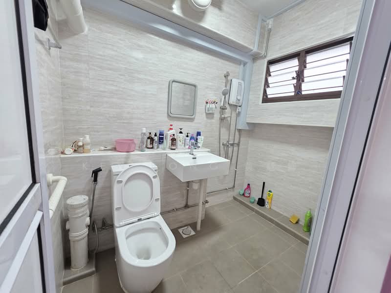 704 Choa Chu Kang Street 53 HDB Flat For Sale at S$ 558,000 | PropertyGuru Singapore