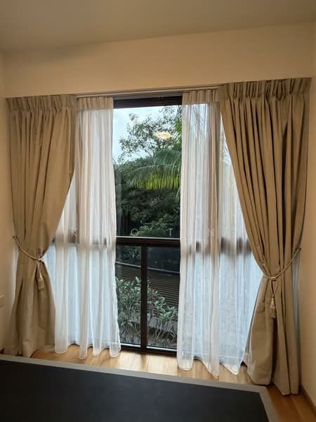 Grandeur Park Residences, 7 Bedok South Avenue 3, 2 Bedrooms, 560 sqft, Condominium For Rent, by Koko Tong, 500086475 - Master room window view - PropertyGuru.com.sg