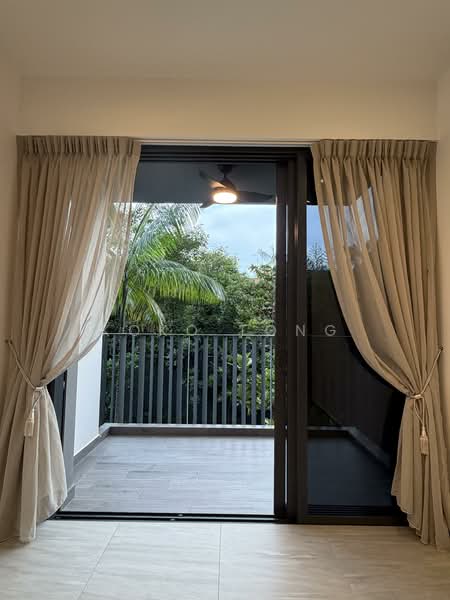 Grandeur Park Residences, 7 Bedok South Avenue 3, 2 Bedrooms, 560 sqft, Condominium For Rent, by Koko Tong, 500086475 - Balcony - PropertyGuru.com.sg