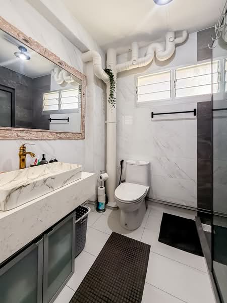 486 Pasir Ris Drive 4 HDB Flat For Sale at S$ 708,000 | PropertyGuru Singapore - Bathroom