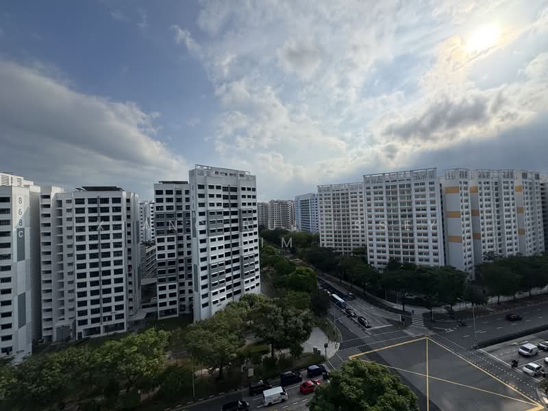 730 Tampines Street 71 HDB Flat For Sale at S$ 950,000 | PropertyGuru Singapore - Exterior