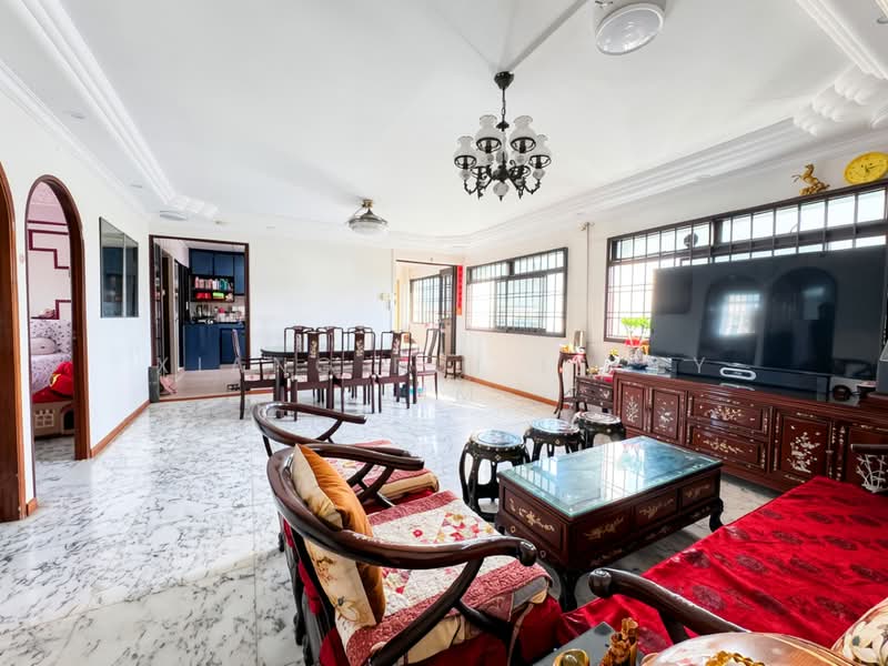 730 Tampines Street 71, 730 Tampines Street 71, 4 Bedrooms, 1,335 sqft, HDB Flat For Sale, by Xiang Rui Issey Lim, 500086481 - Living Room - PropertyGuru.com.sg