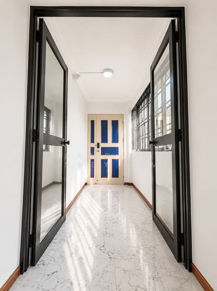 730 Tampines Street 71, 730 Tampines Street 71, 4 Bedrooms, 1,335 sqft, HDB Flat For Sale, by Xiang Rui Issey Lim, 500086481 - Entrance - PropertyGuru.com.sg