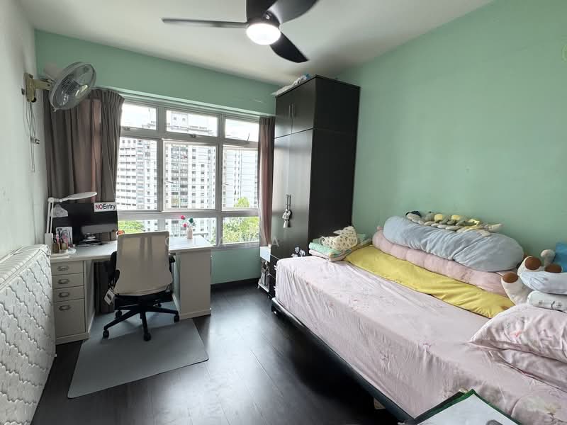 210A Compassvale Lane HDB Flat For Sale at S$ 675,000 | PropertyGuru Singapore - Bedroom