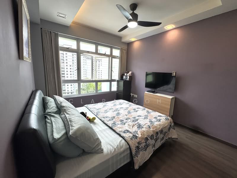 210A Compassvale Lane HDB Flat For Sale at S$ 675,000 | PropertyGuru Singapore - Bedroom