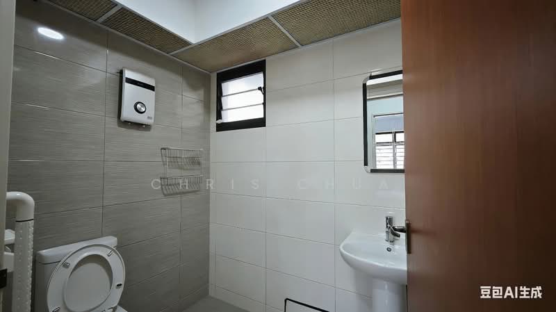 118B Canberra Crescent, 118B Canberra Crescent, 3 Bedrooms, 990 sqft, HDB Flat For Rent, by Chris Chua, 500086489 - Bathroom - PropertyGuru.com.sg