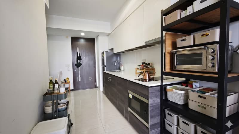 Sims Urban Oasis, 2 Sims Drive, 2 Bedrooms, 624 sqft, Condominium For Rent, by Chris Chua, 500086494 - Kitchen - PropertyGuru.com.sg