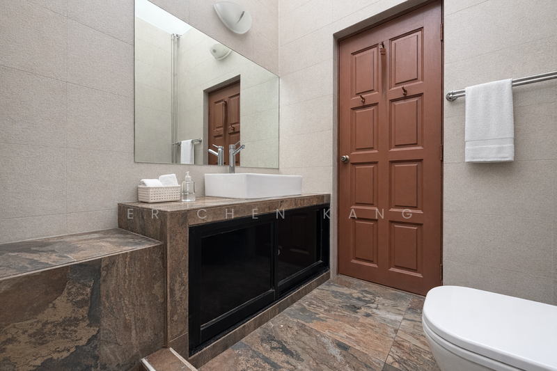 2-Sty terrace along Pasir Ris Terrace, under $1,000 psf Terraced House For Sale at S$ 2,350,000 | PropertyGuru Singapore - Bathroom