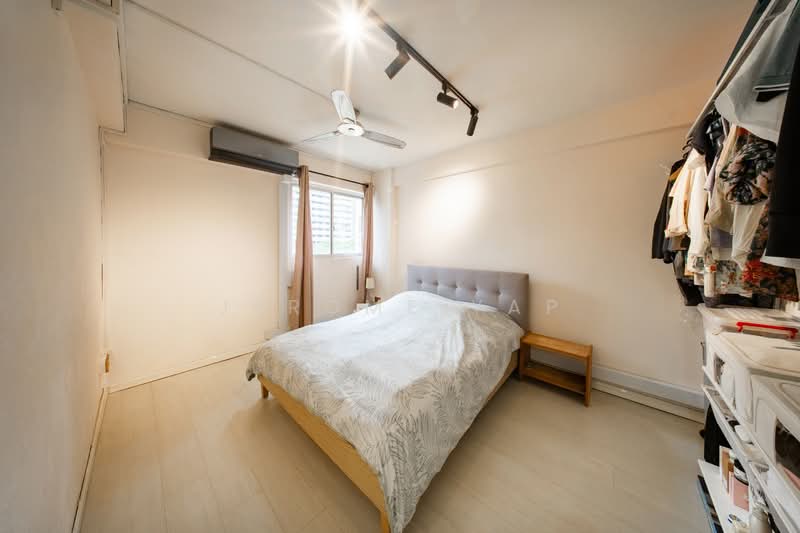 2 Saint George's Road HDB Flat For Sale at S$ 408,000 | PropertyGuru Singapore - Bedroom