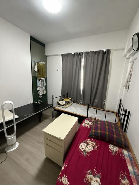 Cosy Lodge, 29 Lorong 31 Geylang, 3 Bedrooms, 1,292 sqft, Condominium For Sale, by Angelina Tao, 500086518 - Bedroom - PropertyGuru.com.sg
