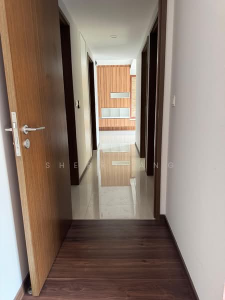 Bellewoods, 100 Woodlands Avenue 5, 3 Bedrooms, 1,098 sqft, Executive Condominium For Rent, by Sherry Ang, 500086525 - Corridor - PropertyGuru.com.sg