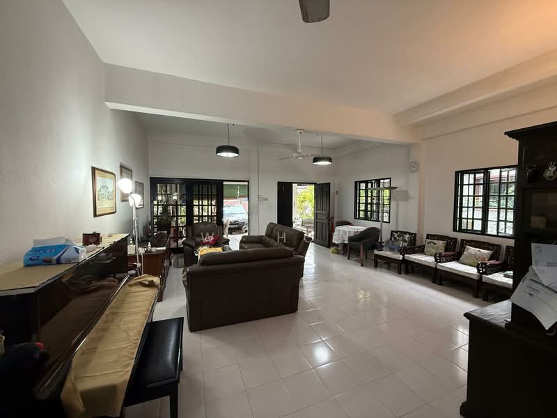 Frankel avenue Semi-Detached House For Sale at S$ 9,800,000 | PropertyGuru Singapore - Living Room