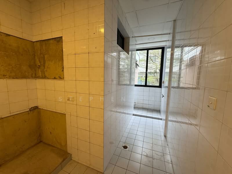 Charlton/ Kovan Walk-up Apartment For Sale at S$ 1,500,003 | PropertyGuru Singapore - Interior