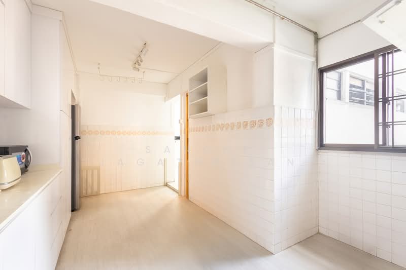 67 Telok Blangah Drive HDB Flat For Sale at S$ 820,000 | PropertyGuru Singapore - Kitchen