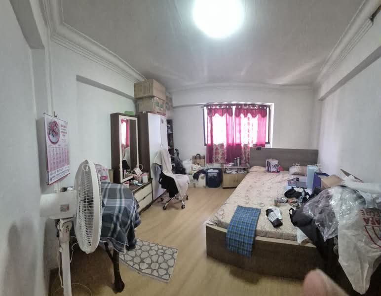 328 Hougang Avenue 5 HDB Flat For Sale at S$ 640,000 | PropertyGuru Singapore - Bedroom