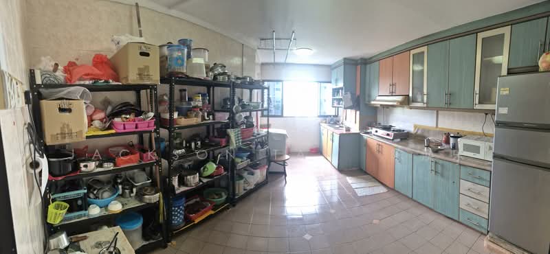 328 Hougang Avenue 5 HDB Flat For Sale at S$ 640,000 | PropertyGuru Singapore - Kitchen