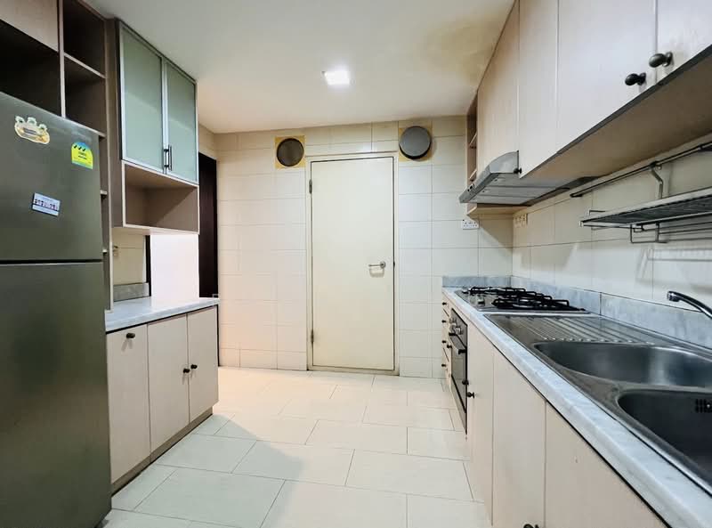 Casablanca, 23 Rosewood Drive, 3 Bedrooms, 1,195 sqft, Condominium For Rent, by Rachel Yu, 500086583 - Kitchen - PropertyGuru.com.sg